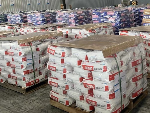 Sacs à valve remplis dans l'usine